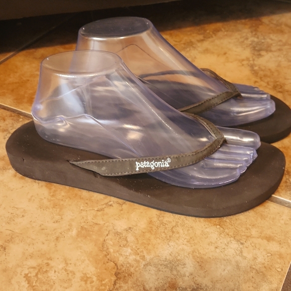 Patagonia Women's Sandals - Picture 1 of 6